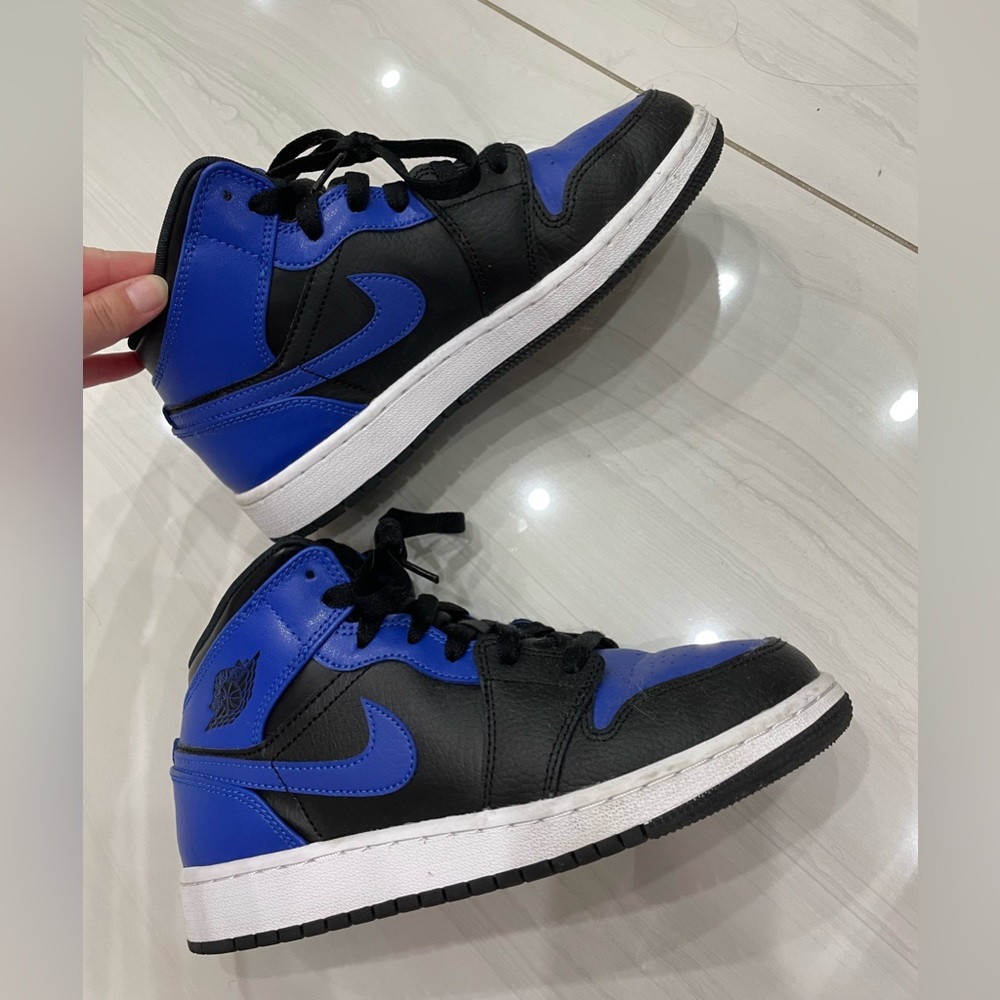 JORDAN 1 MID HYPER ROYAL